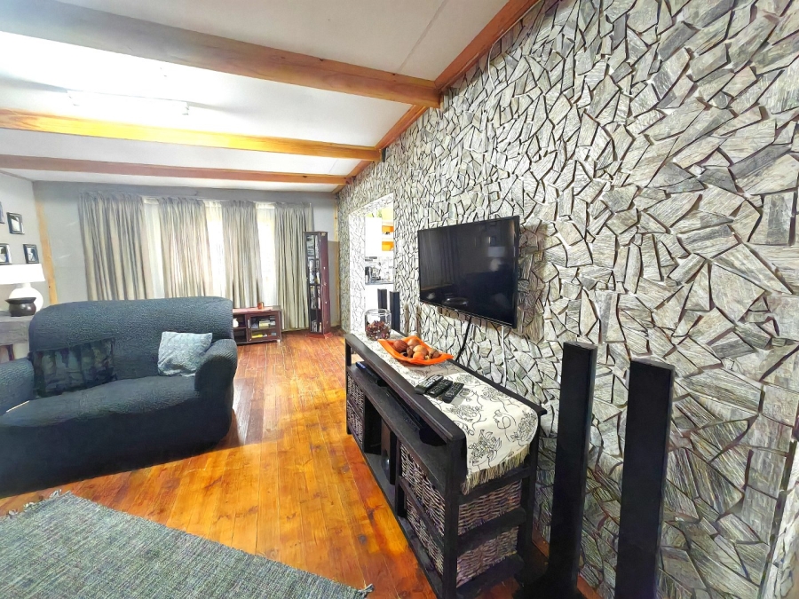 7 Bedroom Property for Sale in Bayswater Free State
